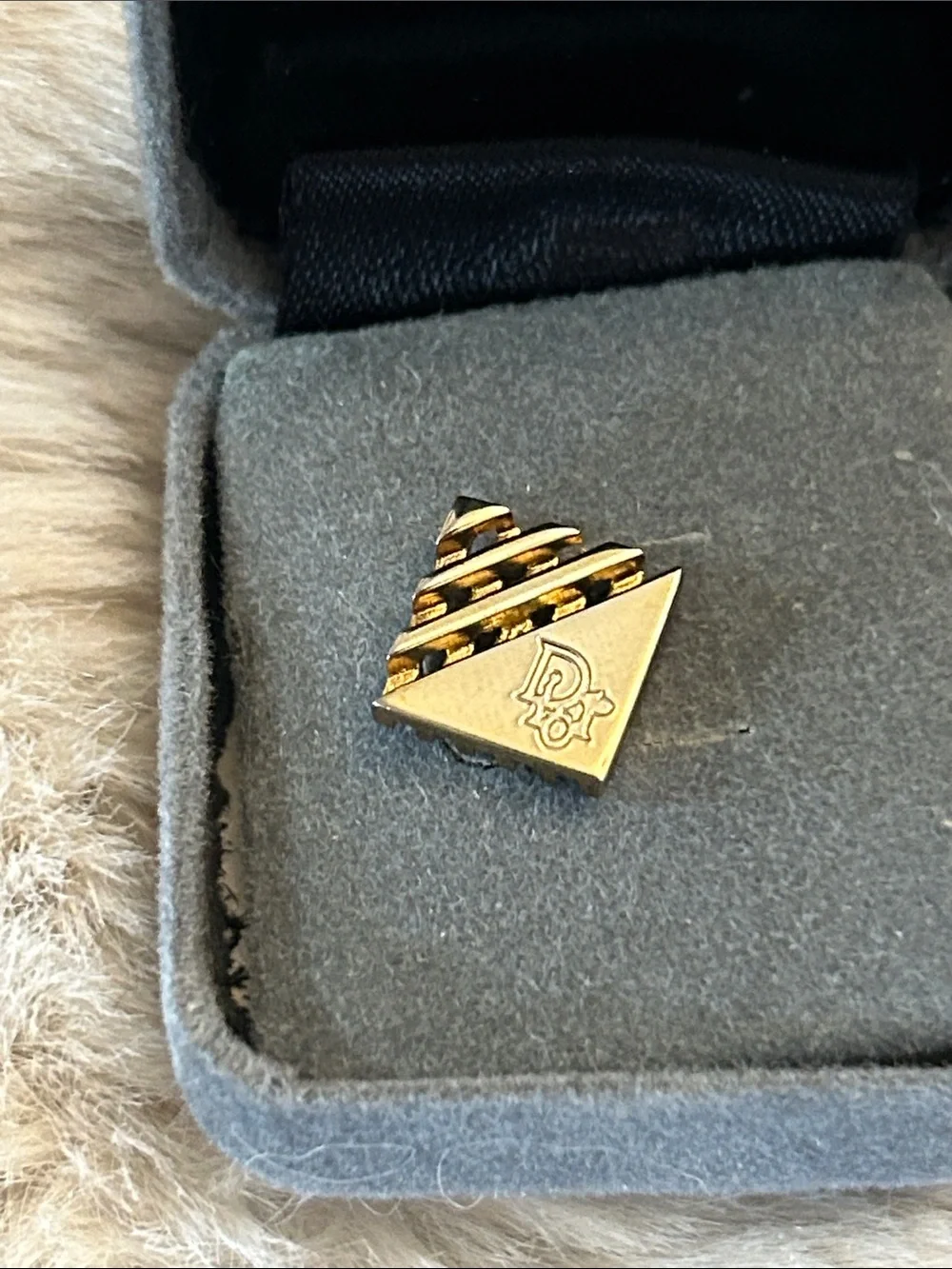 Christian Dior Vintage 70’s/80’s gold tone square cuff link set in original box